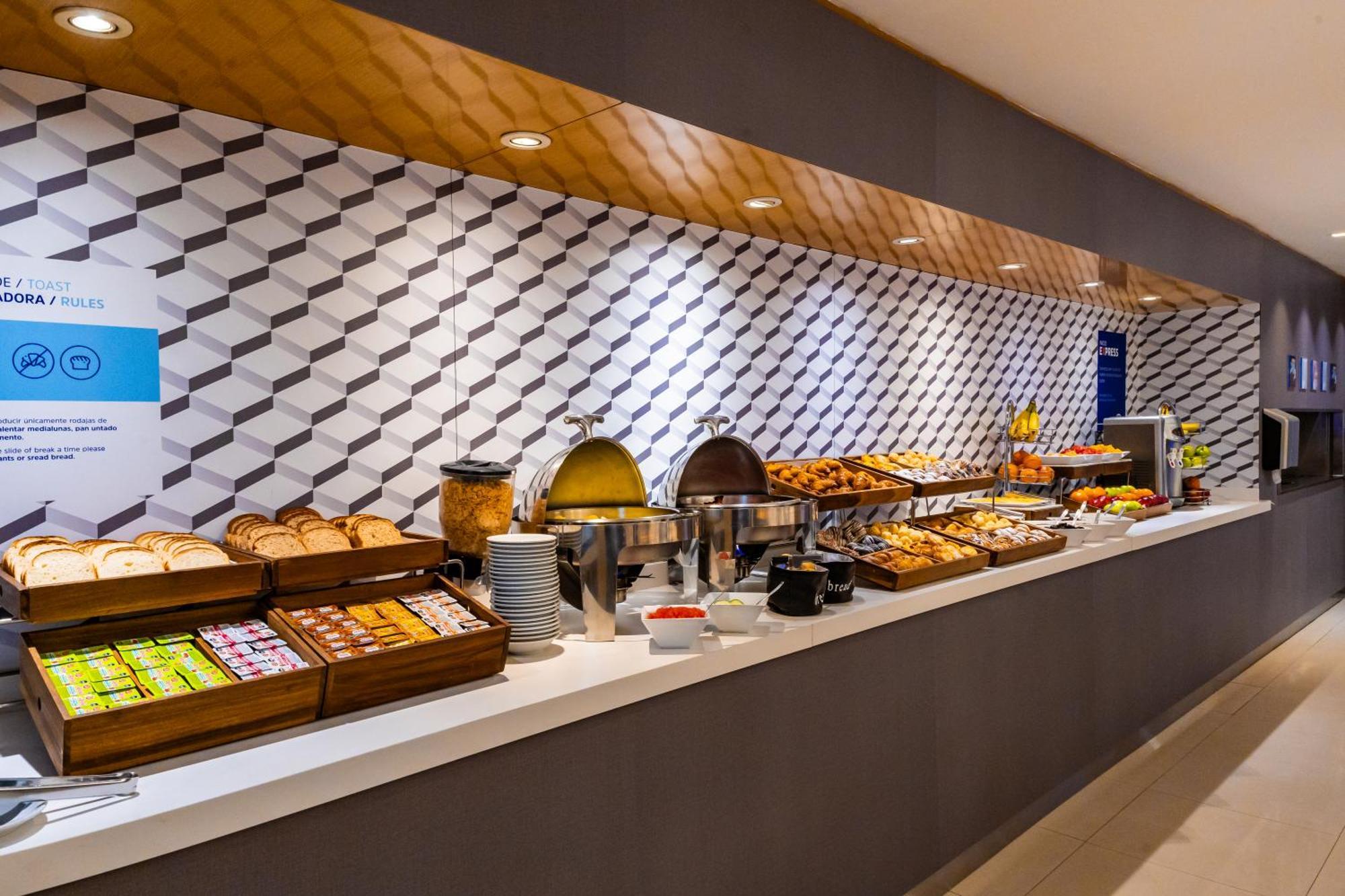 Holiday Inn Express Rosario By Ihg Luaran gambar
